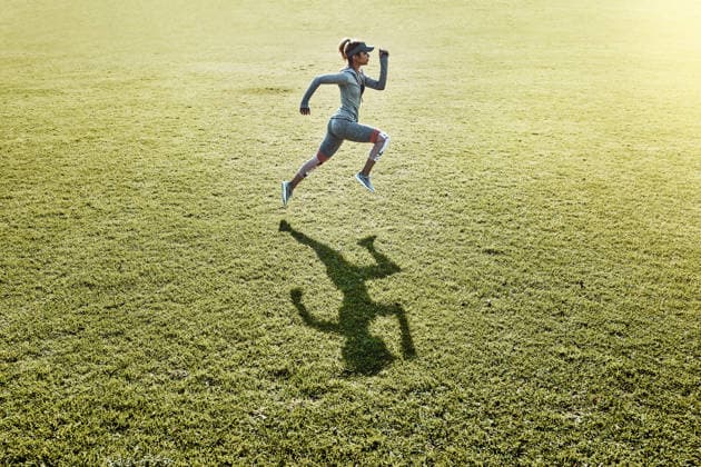 Who needs a gym. full length, Freisteller shot of an attractive and athletic young woman running across an open field (License=RF) 20150867 ,model released, Symbolfoto  Copyright: xZoonar.com KasperxRavlox 20150867 ,model released, Symbolfoto ,property released
