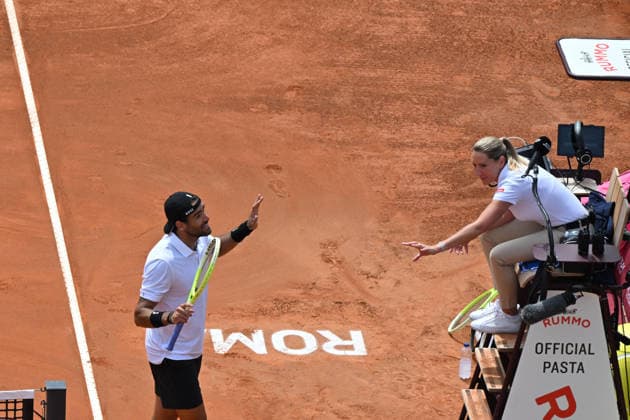 Matteo Berrettini ITA show their disappointment at the defeat during the match of Italian Open Tennis, Day 4 at the Foro Italico on May 7, 2026 in Rome, Italy. during Internazionali BNL d Italia, International Tennis match in Rome, Italy, May 07 2026  Copyright: xRobertoxRamaccia IPAxSportx xipa-agency.netx xx IPA_74487289 IPA_Agency_IPA74487289