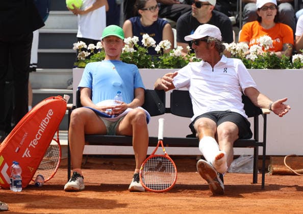 May 7, 2026, Rome, Celestynow, Italy: IGA SWIATEK of Poland and her coach FRANCISCO ROIG of Spain during practise session on tennis tournament WTA, Tennis Damen 1000 Internazionali BNL DÃ¢â‚¬â ¢Italia, Rome, Italy. Tennis, Internazionali BNL DÃ¢â‚¬â ¢Italia 2026 - Iga Swiatek, Francisco Roig  - ZUMAc278 20260507_zsp_c278_011 Copyright: xMarcinxCholewinskix