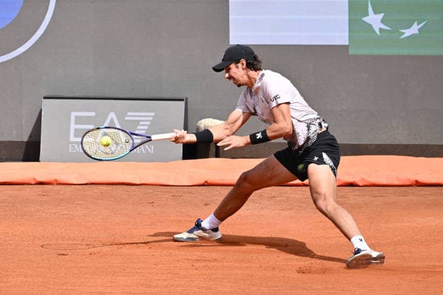 Alexei Popyrin of Australia against Matteo Berrettini of Italy during the Internazionali BNL d Italia Day Three at Foro Italico on May 7, 2026 in Rome, Italy.  Copyright: xDomenicoxCippitelli IPAxSportx xipa-agency.netx xx IPA_74492255 IPA_Agency_IPA74492255