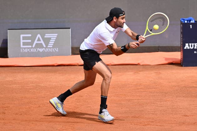 Matteo Berrettini of Italy in action against Alexei Popyrin of Australia during the Internazionali BNL d Italia Day Three at Foro Italico on May 7, 2026 in Rome, Italy.  Copyright: xDomenicoxCippitelli IPAxSportx xipa-agency.netx xx IPA_74492275 IPA_Agency_IPA74492275
