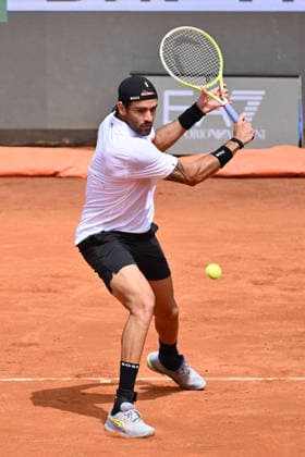 TENNIS - Internazionali di Tennis - Internazionali BNL d Italia Matteo Berrettini of Italy in action against Alexei Popyrin of Australia during the Internazionali BNL d Italia Day Three at Foro Italico on May 7, 2026 in Rome, Italy. Rome Italy  Copyright: xIPAxSport ABACAx