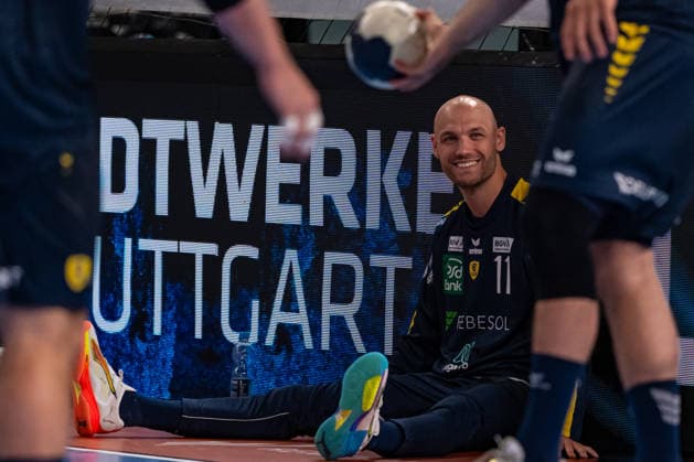 DAIKIN Handball Bundesliga TVB Stuttgart vs Rhein Neckar Löwen 07 05 2026 Stuttgart, GERMANY 07 May 2026 Lukas Sandell Rhein Neckar Löwen, 11 at the warm-up before the match between TVB Stuttgart and Rhein Neckar Löwen on matchday 31 of the Daikin Handball Bundesliga at the Porsche Arena Copyright: xBEAUTIFULxSPORTS Steinx