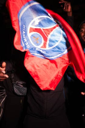 Paris Saint-Germain Qualify For The Final, Fans Celebrate In Paris A Paris Saint-Germain flag waves through the streets of Paris, France, on May 6, 2023, during celebrations after the club s qualification for the UEFA Champions League final, following the semifinal victory over Bayern Munich. paris France  Copyright: xGiuliaxMoricix originalFilename:morici-notitle260507_np8tO.jpg