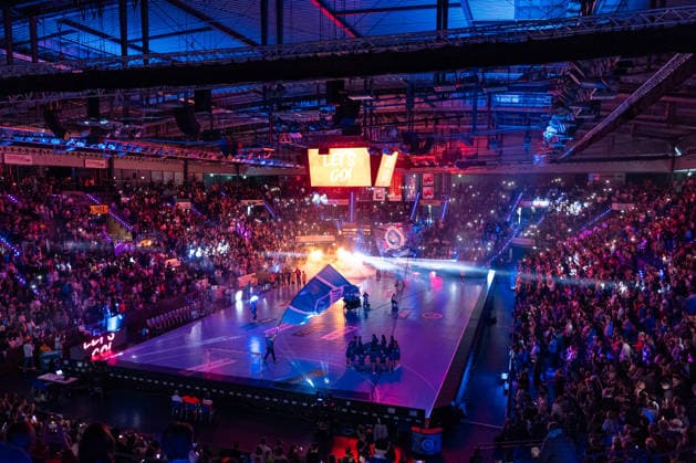 DAIKIN Handball Bundesliga TVB Stuttgart vs Rhein Neckar Löwen 07 05 2026 Stuttgart, GERMANY 07 May 2026 The Porsche Arena during the team warm-up for the match between TVB Stuttgart and Rhein Neckar Löwen on match day 31 of the Daikin Handball Bundesliga at the Porsche Arena Copyright: xBEAUTIFULxSPORTS Steinx