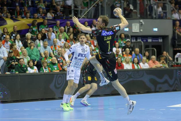 07 05 2026, xtgx, Handball, EHF Champions League 1 4 Final, SC Magdeburg Pick Szeged v l Felix Claar Magdeburg, 7 throws goal, Torschuetze, scores goal, Treffer, scores the goal Magdeburg