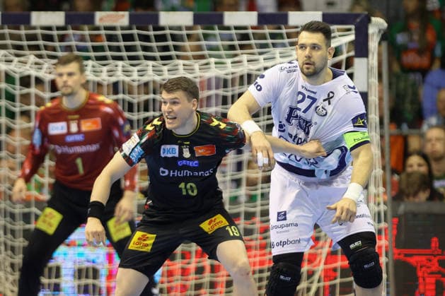 07 05 2026, xtgx, Handball, EHF Champions League 1 4 Final, SC Magdeburg Pick Szeged v l Elvar Orn Jonsson Magdeburg, 19 , Bence Banhidi Szeged, 27 duel, duel, fight, tackle Magdeburg