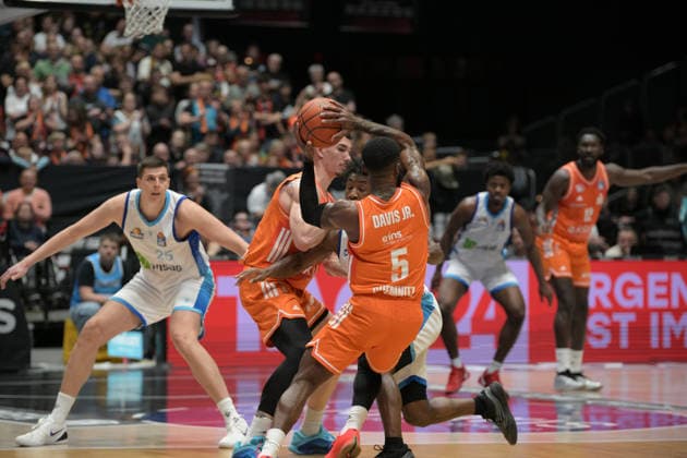 easyCredit Basketball Bundesliga, 33 Matchday, Niners Chemnitz Frankfurt Skyliners 07 05 2026 from 18 30 h Chemnitz, Chemnitz Arena Im Foto Cory Davis 5 easyCredit Basketball Bundesliga, 33 Matchday, Niners Chemnitz Frankfurt Skyliners Chemnitz Saxony Germany Copyright: xEHLxMedia MichelxKöhlerx 20260705-Niners Chemnitz-Frankfurt Skyliners_060