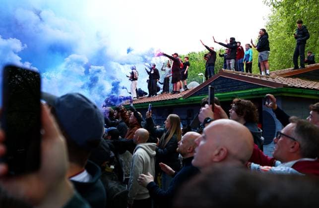 Football, EL, Aston Villa - Nottingham Forest, Fans before the match in Birmingham