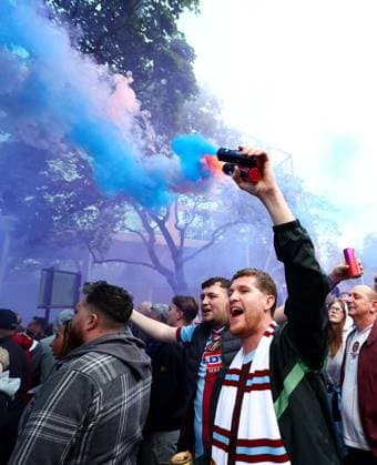 Aston Villa fans greet the team coach. Aston Villa v Nottingham Forest, UEFA Europa League, Semi Final, Second Leg, Football, Villa Park, Birmingham, UK - 07 May 2026Birmingham Villa Park United Kingdom EDITORIAL USE ONLY No use with unauthorised audio, video, data, fixture lists, club league logos or live services. Online in-match use limited to 120 images, no video emulation. No use in betting, games or single club league player publications. Copyright: xJamesxMarsh Shutterstockx 16861510u
