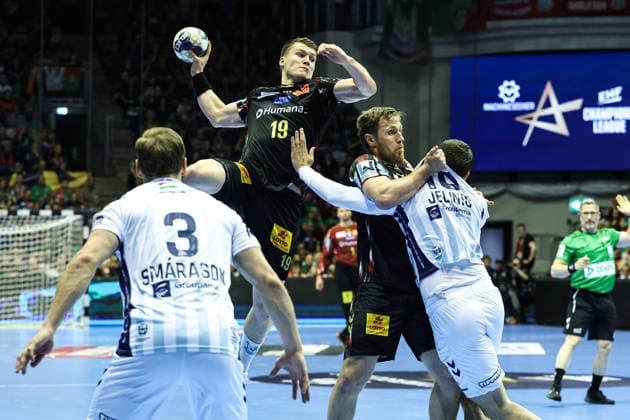 Elvar Örn Jonsson l ,SC Magdeburg,19 and Albin Lagergren SC Magdeburg,21 Quarterfinals Handball Machineseeker Champions League Season 2025 2026 SC Magdeburg vs SC Pick Szeged at the GETEC Arena in Magdeburg Action,Handball,Germany,07 05 2026