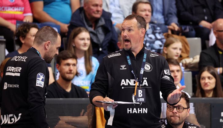 07 05 2026, Germany, Stuttgart, DAIKIN HBL Handball Bundesliga season 2025 2026, TVB Stuttgart vs Rhein Neckar Löwen, TVB coach Misha Kaufmann