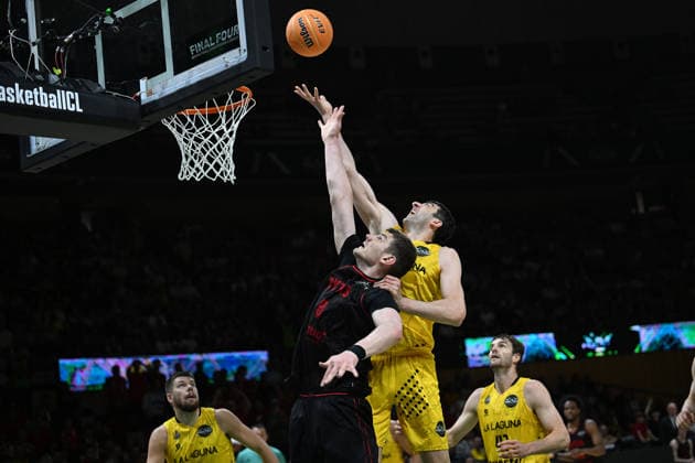 Rytas Vilnius v La Laguna Tenerife - Basketball Champions League BADALONA, SPAIN - MAY 07: Arturas Gudaitis (2nd L) of Rytas Vilnius and Giorgi Shermadini (2nd R) of La Laguna Tenerife compete during the FIBA Basketball Champions League semi-final match between Rytas Vilnius and La Laguna Tenerife at Palau Municipal d Esports de Badalona in Badalona, Spain on May 07, 2026. Burak Akbulut Anadolu Badalona Spain. Editorial use only. Please get in touch for any other usage.  Copyright: x2026xAnadoluxBurakxAkbulutx