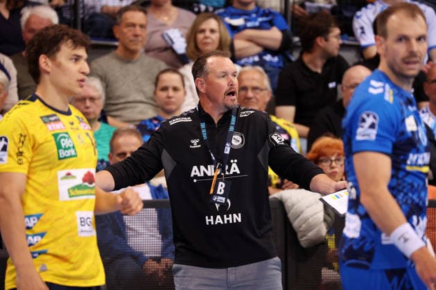 07 05 2026, Germany, Stuttgart, DAIKIN HBL Handball Bundesliga season 2025 2026, TVB Stuttgart vs Rhein Neckar Löwen, TVB coach Misha Kaufmann