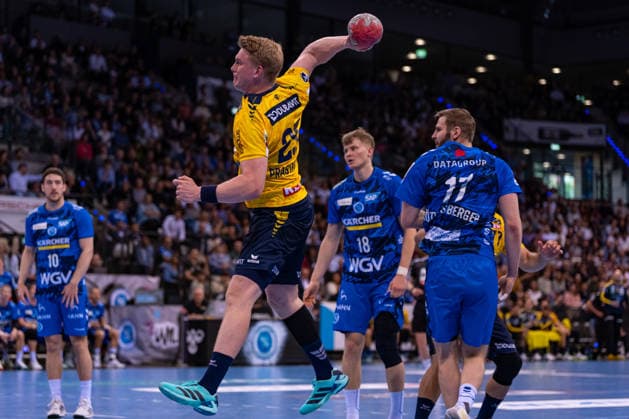 DAIKIN Handball Bundesliga TVB Stuttgart vs Rhein Neckar Löwen 07 05 2026 Stuttgart, GERMANY 07 May 2026 Haukur Thrastarson Rhein Neckar Löwen, 25 taking a shot on goal during the match between TVB Stuttgart and Rhein Neckar Löwen on matchday 31 of the Daikin Handball Bundesliga at the Porsche Arena Copyright: xBEAUTIFULxSPORTS Steinx