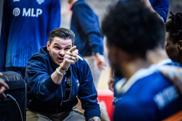 easycredit BBL Basketball Bundesliga 2025 2026 33 Matchday 07 05 2026 Science City Jena vs MLP Academics Heidelberg Heidelberg coach Carlo Finetti emotional during the team speech Sparkassen Arena
