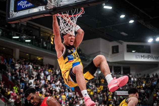 Brandon Tischler MHP RIESEN Ludwigsburg, 24 cheers, cheers, motivation scream GER, MHP Riesen Ludwigsburg vs FC Bayern Muenchen Basketball, Basketball Bundesliga, easycredit BBL, 33 Matchday, Season 2025 2026, 07 05 2026 GER, MHP Riesen Ludwigsburg vs FC Bayern Muenchen Basketball, Basketball Bundesliga, easycredit BBL, 33 Matchday, Season 2025 2026, 07 05 2026 Ludwigsburg Copyright: xSandyxDinkelackerx EP_SDR