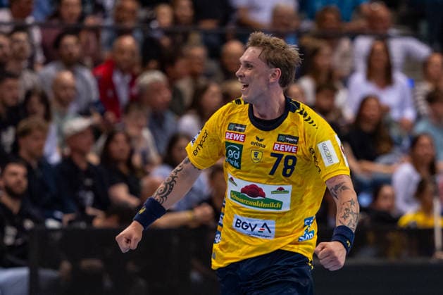 DAIKIN Handball Bundesliga TVB Stuttgart vs Rhein Neckar Löwen 07 05 2026 Stuttgart, GERMANY 07 May 2026 Goal celebration by Edwin Aspenbäck Rhein Neckar Löwen, 78 during the match between TVB Stuttgart and Rhein Neckar Löwen on match day 31 of the Daikin Handball Bundesliga at the Porsche Arena Copyright: xBEAUTIFULxSPORTS Steinx