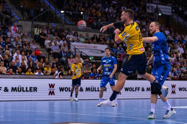 DAIKIN Handball Bundesliga TVB Stuttgart vs Rhein Neckar Löwen 07 05 2026 Stuttgart, GERMANY 07 May 2026 Jannik Kohlbacher Rhein Neckar Löwen, 80 at the goal throw during the match between TVB Stuttgart and Rhein Neckar Löwen on matchday 31 of the Daikin Handball Bundesliga at the Porsche Arena Copyright: xBEAUTIFULxSPORTS Steinx