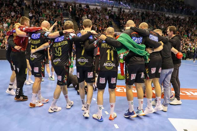 07 05 2026, xgox, Handball EHF Champions League 1 4 Final SC Magdeburg Pick Szeged v l Magdeburg Cheering about the victory, cheering after the end of the game Magdeburg