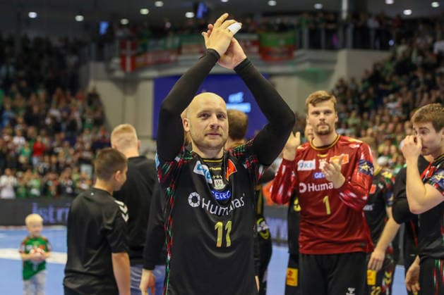 07 05 2026, xgox, Handball EHF Champions League 1 4 Final SC Magdeburg Pick Szeged v l Daniel Pettersson Magdeburg, 11 Cheering about the victory, cheering after the end of the game Magdeburg