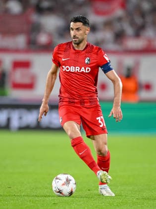 Vincenzo Grifo SC Freiburg controls the Ball during the UEFA Europa League 2025 26 Semi Final Second Leg match between Sport Club Freiburg and SC Braga at Stadion am Wolfswinkel on May 7, 2026 in Freiburg im Breisgau, Germany Photo by Harry Langer DeFodi Images