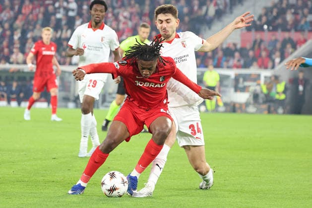 07 05 2026, xrekx, Football UEFA Europa League, SC Freiburg Sporting Braga v l Johan Manzambi SC Freiburg Demir Ege TÄ±knaz SC Braga Zweikampf, Aktion, action, battle for the ball DFL DFB REGULATIONS PROHIBIT ANY USE OF PHOTOGRAPHS as IMAGE SEQUENCES and or QUASI VIDEO Freiburg