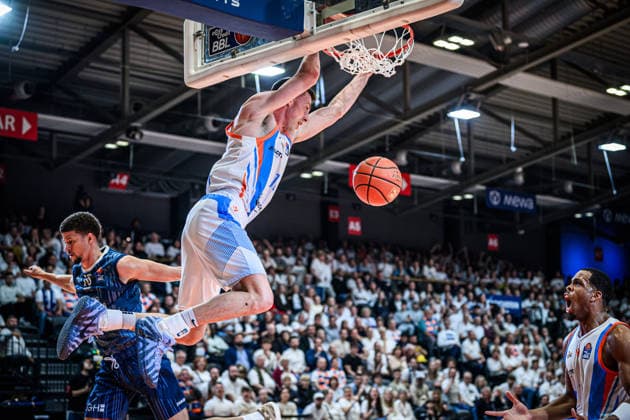 easycredit BBL Basketball Bundesliga 2025 2026 33 Matchday 07 05 2026 Science City Jena vs MLP Academics Heidelberg Joe Wieskamp Jena Dunking, teammate William McNair Scream Sparkassen Arena