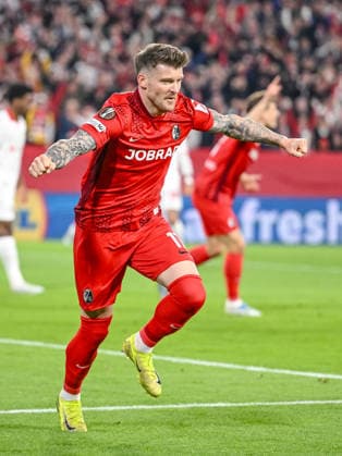 Lukas Kübler SC Freiburg celebrates after scoring his team s first goal during the UEFA Europa League 2025 26 Semi Final Second Leg match between Sport Club Freiburg and SC Braga at Stadion am Wolfswinkel on May 7, 2026 in Freiburg im Breisgau, Germany Photo by Harry Langer DeFodi Images