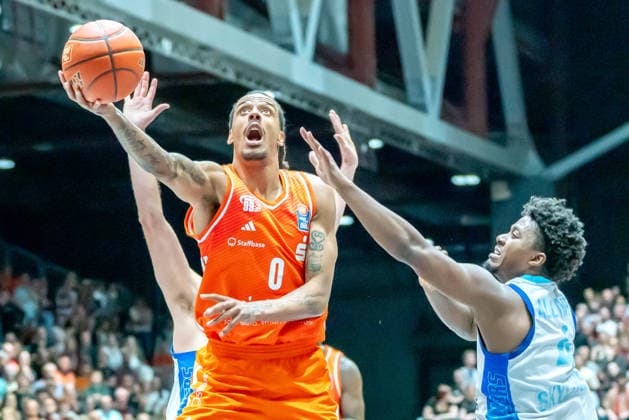 Chemnitz, Germany 07 May 2026 1 BBL 2025 2026 Sp 33 Niners Chemnitz vs Skyliners Frankfurt In the picture Kevin Yebo 99 1 v li goes for a dunk Copyright: xFotostandx xNachtigallx