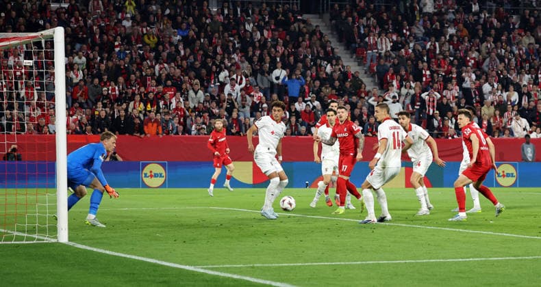 07 05 26 SC Freiburg SC Braga Germany, Freiburg, 07 05 2026, Football, Europa League, Season 2025 2026, Semi-final, SC Freiburg SC Braga Lukas Kübler SC Freiburg Goal 1 0 Kübler
