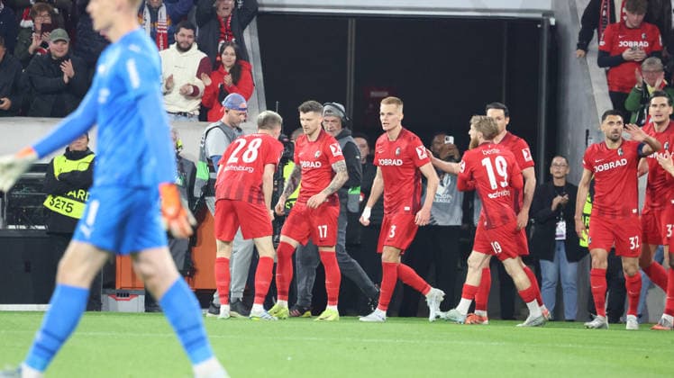 07 05 2026, xrekx, Football UEFA Europa League, SC Freiburg Sporting Braga v l Torjubel nach dem Tor zum celebrating the goal celebrate 1 0 durch Lukas Kübler Kuebler SC Freiburg DFL DFB REGULATIONS PROHIBIT ANY USE OF PHOTOGRAPHS as IMAGE SEQUENCES and or QUASI VIDEO Freiburg