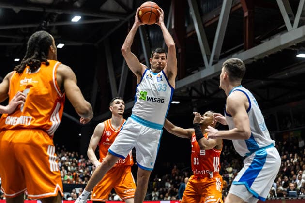 GER, easy Credit Basketball Bundesliga, Niners Chemnitz Frankfurt Skyliners 07 05 2026, Messe, Chemnitz, GER, easy Credit Basketball Bundesliga, Niners Chemnitz Frankfurt Skyliners Ryan Hawkins Frankfurt Skyliners 33 Photo Alexander Trienitz Chemnitz Messe Sachsen Germany