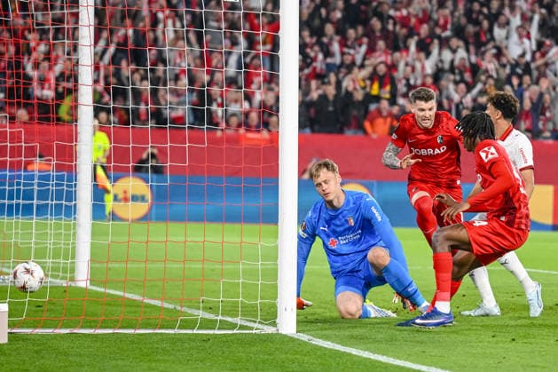 Lukas Kübler SC Freiburg scores his team s first goal during the UEFA Europa League 2025 26 Semi Final Second Leg match between Sport Club Freiburg and SC Braga at Stadion am Wolfswinkel on May 7, 2026 in Freiburg im Breisgau, Germany Photo by Harry Langer DeFodi Images