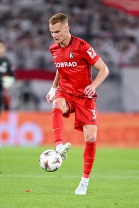 Philipp Lienhart SC Freiburg controls the Ball during the UEFA Europa League 2025 26 Semi Final Second Leg match between Sport Club Freiburg and SC Braga at Stadion am Wolfswinkel on May 7, 2026 in Freiburg im Breisgau, Germany Photo by Harry Langer DeFodi Images