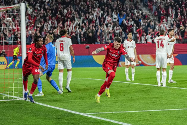 UEFA Europa League SC Freiburg vs Sporting Braga, 07 04 2026 Lukas Kübler celebrates the 1-0 goal SC Freiburg, 17 UEFA Europa League SC Freiburg vs Sporting Braga, Europa Park Stadium, 07 04 2026 Copyright: xBEAUTIFULxSPORTS Boscox