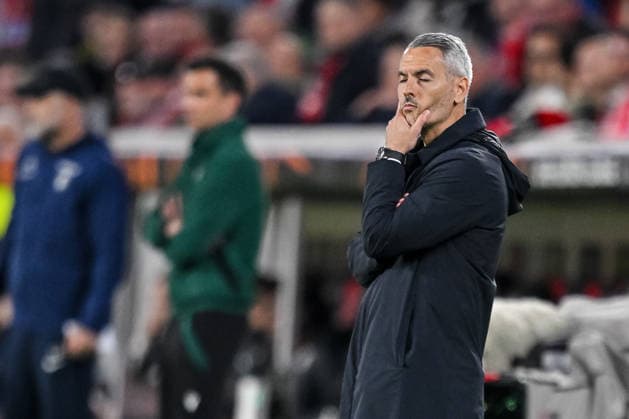 Coach Carlos Vicens SC Braga gestures during the UEFA Europa League 2025 26 Semi Final Second Leg match between Sport Club Freiburg and SC Braga at Stadion am Wolfswinkel on May 7, 2026 in Freiburg im Breisgau, Germany Photo by Harry Langer DeFodi Images