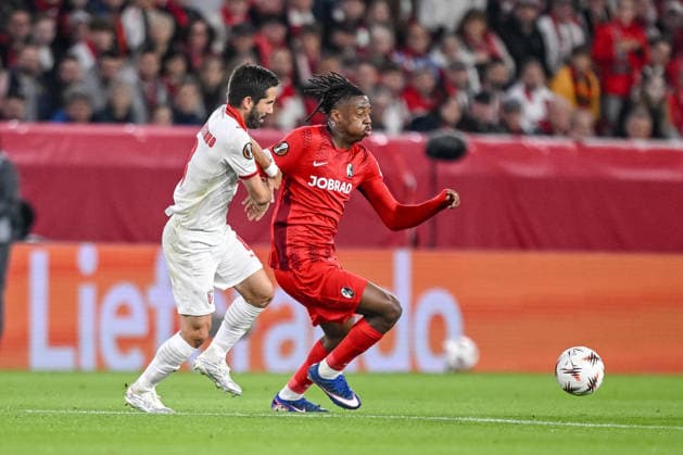 Joao Moutinho SC Braga and Johan Manzambi SC Freiburg battle for the ball during the UEFA Europa League 2025 26 Semi Final Second Leg match between Sport Club Freiburg and SC Braga at Stadion am Wolfswinkel on May 7, 2026 in Freiburg im Breisgau, Germany Photo by Harry Langer DeFodi Images