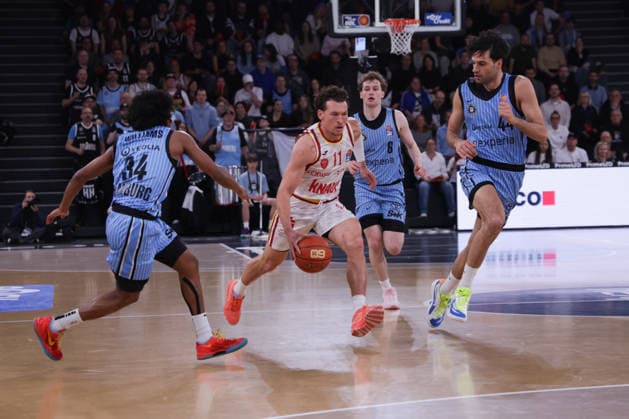 2026 05 07 xfsx GER,Hamburg,1 Basketballl Bundesliga, easyCredit BBL,Veolia Towers Hamburg vs Fitness First Wuerzburg Baskets, in the Inselpark Arena , v l Ross Williams Veolia Towers Hamburg ,34 , Brae Ivey Wuerzburg Baskets ,11 , Janne Mueller Veolia Towers Hamburg ,6 , Benedikt Turudic Veolia Towers Hamburg ,44 Copyright: HMBxMedia FernandoxSoares