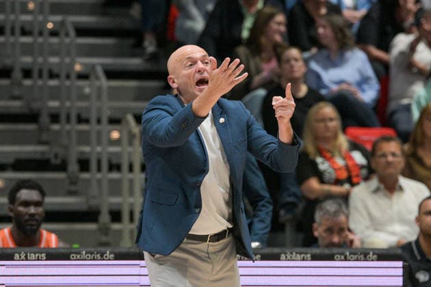 easyCredit Basketball Bundesliga, Matchday 33, Niners Chemnitz Frankfurt Skyliners 07 05 2026 from 18 30 h Chemnitz, Chemnitz Arena In the photo Head Coach Rodrigo Pastore easyCredit Basketball Bundesliga, Matchday 33, Niners Chemnitz Frankfurt Skyliners Chemnitz Saxony Germany Copyright: xEHLxMedia MichelxKöhlerx 20260705-Niners Chemnitz-Frankfurt Skyliners_077