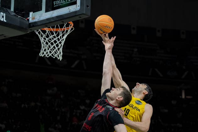 Rytas Vilnius v La Laguna Tenerife - Basketball Champions League Final Four Semifinal Giorgi Shermadini shoots under defensive pressure from Arturas Gudaitis during the semifinal of the Basketball Champions League Final Four between Laguna Tenerife and Rytas Vilnius at the Palau Olimpic de Badalona in Badalona, Spain, on May 7, 2026. Barcelona Spain  Copyright: xLeonardoxGerzonx originalFilename:gerzon-notitle260507_np2g9.jpg