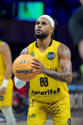 Rytas Vilnius v La Laguna Tenerife - Basketball Champions League Final Four Semifinal Patty Mills prepares to shoot a free throw during a basketball game at the Palau Olimpic de Badalona on May 7, 2026. Barcelona Spain  Copyright: xLeonardoxGerzonx originalFilename:gerzon-notitle260507_npif3.jpg