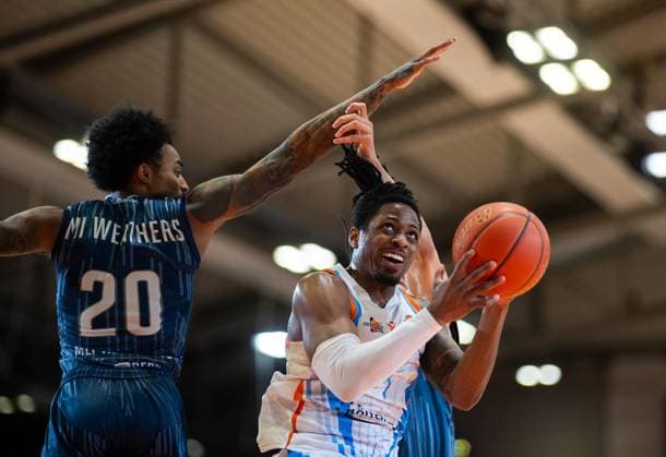 BASKETBALL EASYCREDIT BBL 33 GAME DAY SCIENCE CITY JENA MLP ACADEMICS HEIDELBERG FOR EDITORIAL PURPOSES ONLY p 07 05 2026 Jena Basketball easyCredit BBL 1 Basketball Bundesliga Season 2025 2026 33 Matchday Sparkassen Arena Science City Jena MLP Academics Heidelberg in the photo Uchenna Iroegbu 1 Science City Jena in a duel with Michael Weathers 20 MLP Academics Heidelberg Germany Thuringia Jena Copyright SaschaxFromm Copyright: SaschaxFromm doc85qw48dlxig1lo0ogv6e ,EDITORIAL USE ONLY Copyright: SaschaxFromm
