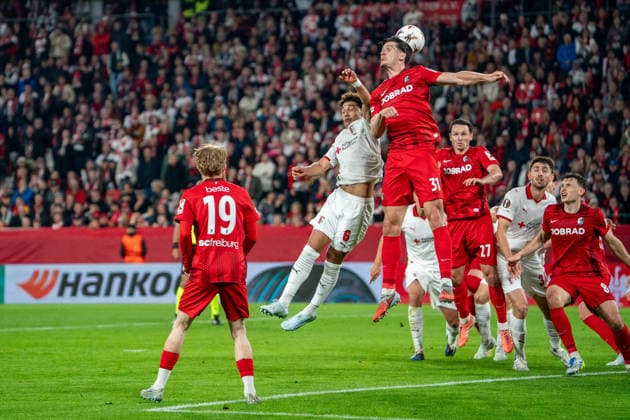 07 05 2026, xdaymx, Football UEFA Europa League, SC Freiburg Sporting vl Vitor Carvalho SC Braga in header duel with Igor Matanovic Freiburg DFL DFB REGULATIONS PROHIBIT ANY USE OF PHOTOGRAPHS as IMAGE SEQUENCES and or QUASI VIDEO Freiburg