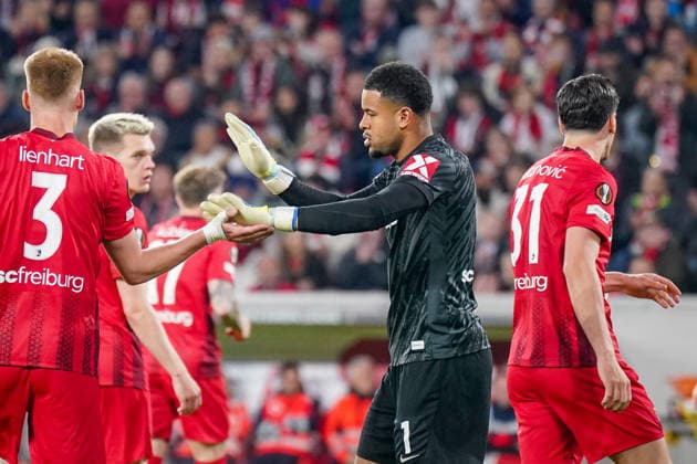 Germany Soccer Europa League 2025 2026, semi-final SC Freiburg vs Sporting Braga Europa Park Stadion Freiburg Noah Atubolu SC Freiburg, 01 parried shot on goal Copyright: xJOERANxSTEINSIEKx