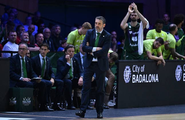 Unicaja v AEK BC - Basketball Champions League BADALONA, SPAIN - MAY 7: Unicaja head coach Ibon Navarro watches from the bench during the Basketball Champions League Final Four semi-final match against AEK BC at Palau Municipal d Esports de Badalona in Badalona, Spain, on May 7, 2026. Burak Akbulut Anadolu Badalona Spain. Editorial use only. Please get in touch for any other usage.  Copyright: x2026xAnadoluxBurakxAkbulutx