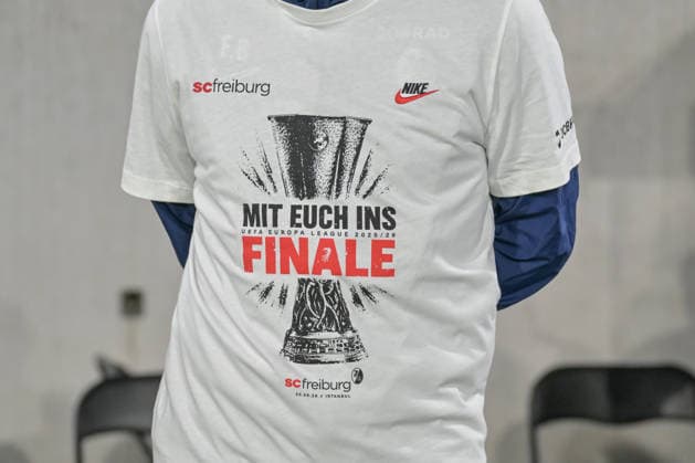 Final T Shirt of SC Freiburg GER, SC Freiburg Sporting Braga, Football, Europa League, Semi-Final, Season 2025 2026, 07 05 2026 GER, SC Freiburg Sporting Braga, Football, Europa League, Semi-Final, Season 2025 2026, 07 05 2026 Freiburg Copyright: xEibner-Pressefoto ThomasxHessx EP_THS