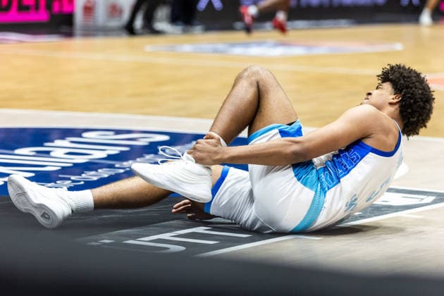 GER, easy Credit Basketball Bundesliga, Niners Chemnitz Frankfurt Skyliners 07 05 2026, Messe, Chemnitz, GER, easy Credit Basketball Bundesliga, Niners Chemnitz Frankfurt Skyliners Jamie Edoka Frankfurt Skyliners 5 injured on the ground Photo Alexander Trienitz Chemnitz Messe Sachsen Germany