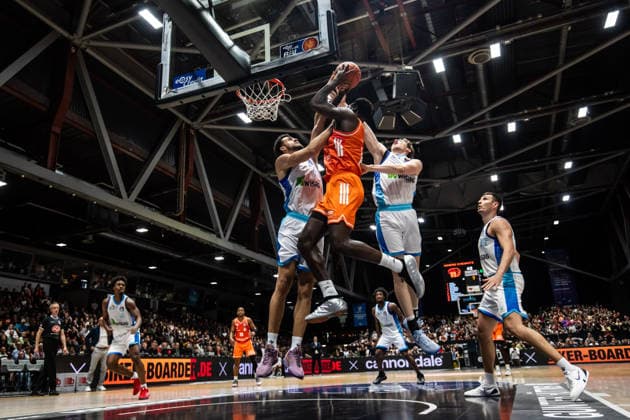 GER, easy Credit Basketball Bundesliga, Niners Chemnitz Frankfurt Skyliners 07 05 2026, Messe, Chemnitz, GER, easy Credit Basketball Bundesliga, Niners Chemnitz Frankfurt Skyliners Amadou Sow Niners Chemnitz, 12 Foto Alexander Trienitz Chemnitz Messe Sachsen Germany