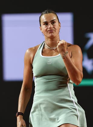 (260508) -- ROME, May 8, 2026 -- Aryna Sabalenka celebrates a point during the women s singles second round match between Aryna Sabalenka of Belarus and Barbora Krejcikova of the Czech Republic at the WTA, Tennis Damen Italian Open in Rome, Italy, May 7, 2026. ) (SP)ITALY-ROME-TENNIS-WTA-ITALIAN OPEN-WOMEN S SINGLES WangxKaiyan 